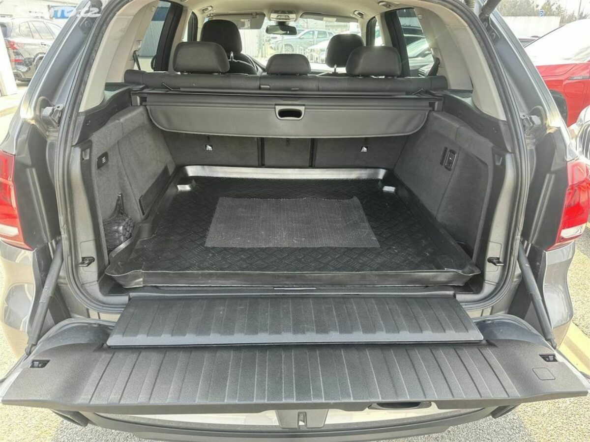 Fotografie vozu - klik pro zvětšení