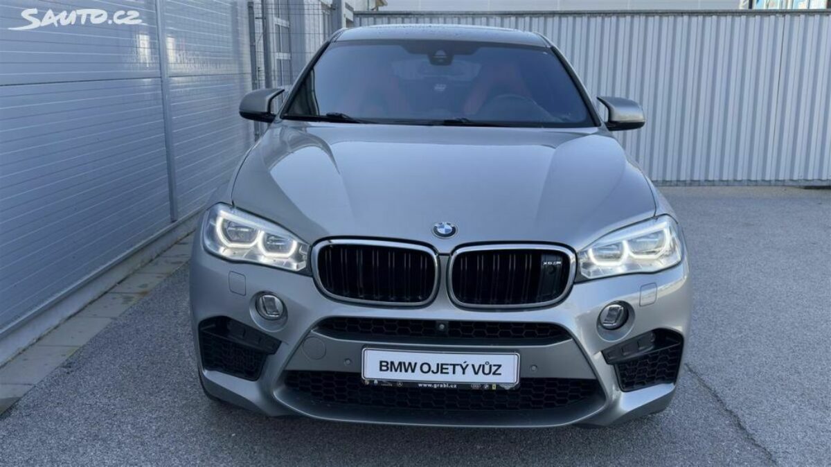 Fotografie vozu - klik pro zvětšení