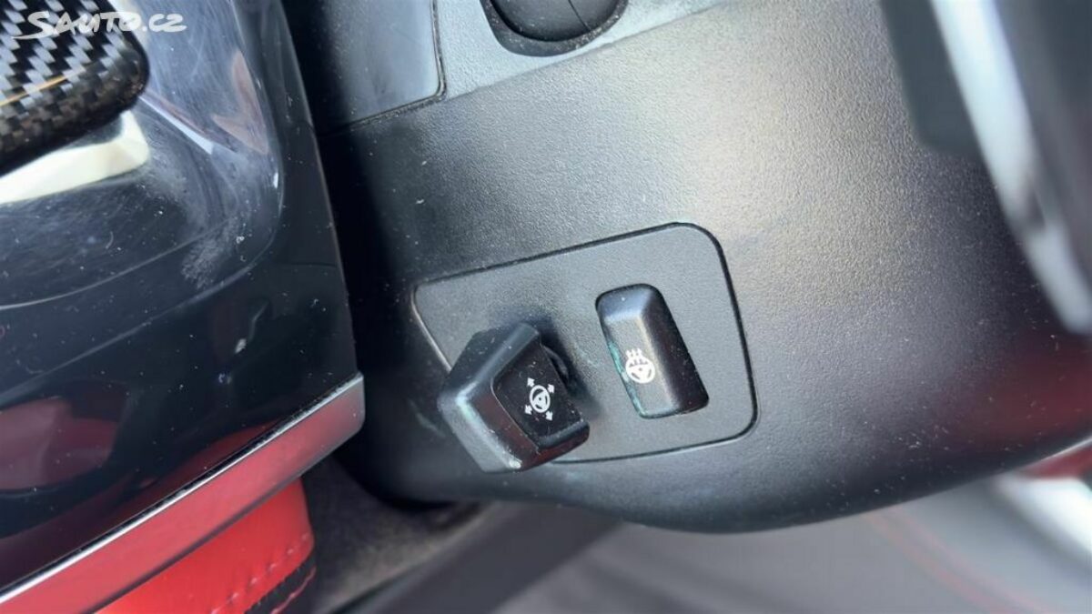 Fotografie vozu - klik pro zvětšení