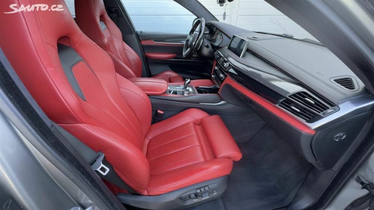 Fotografie vozu - klik pro zvětšení