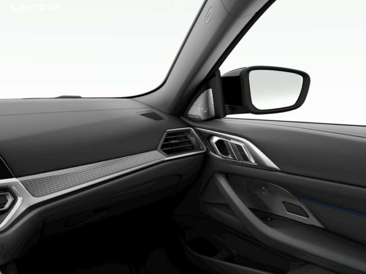 Fotografie vozu - klik pro zvětšení