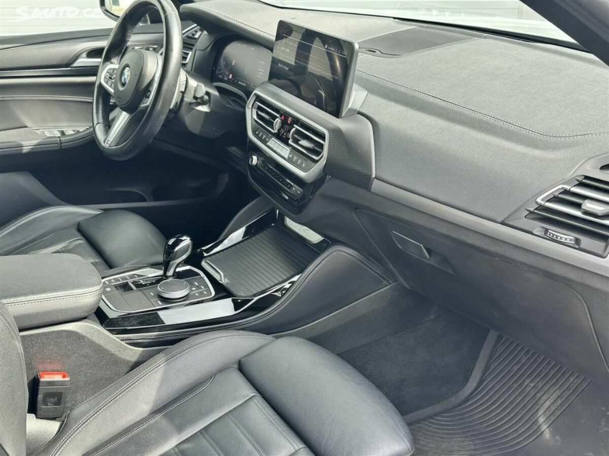 Fotografie vozu - klik pro zvětšení