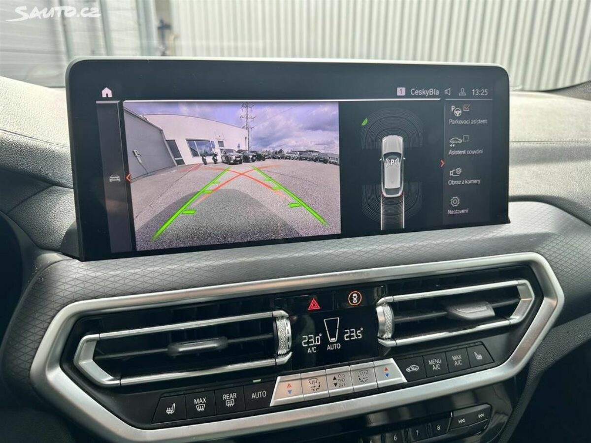 Fotografie vozu - klik pro zvětšení