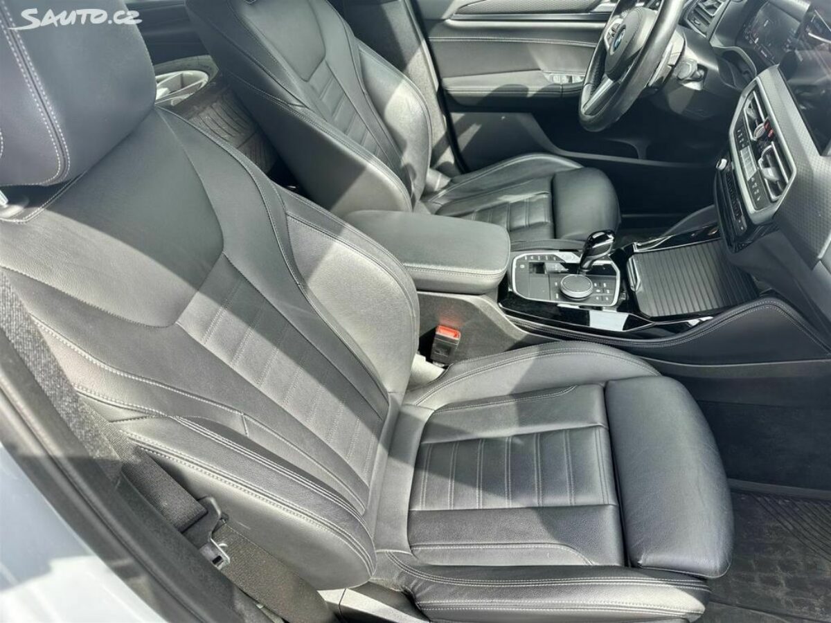 Fotografie vozu - klik pro zvětšení