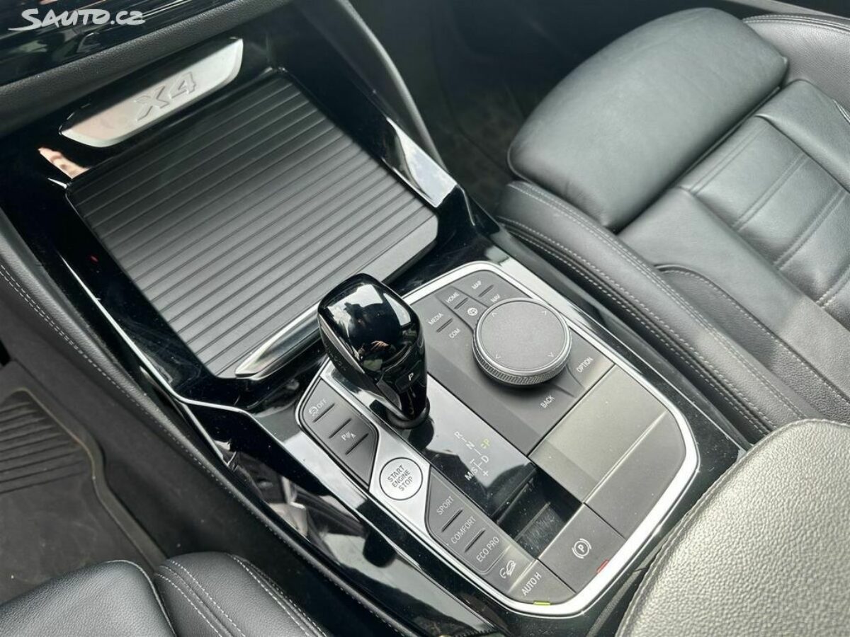 Fotografie vozu - klik pro zvětšení