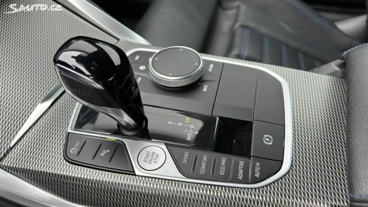 Fotografie vozu - klik pro zvětšení