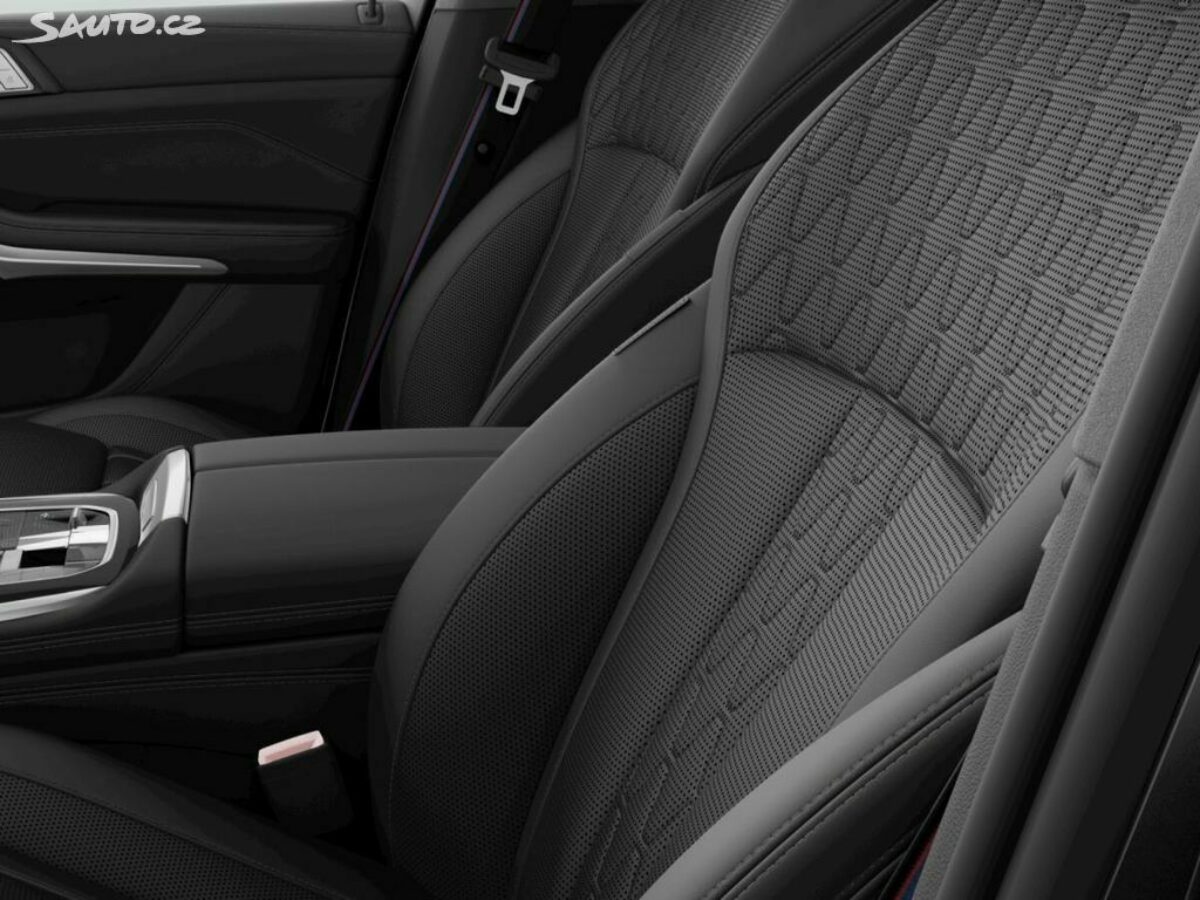 Fotografie vozu - klik pro zvětšení