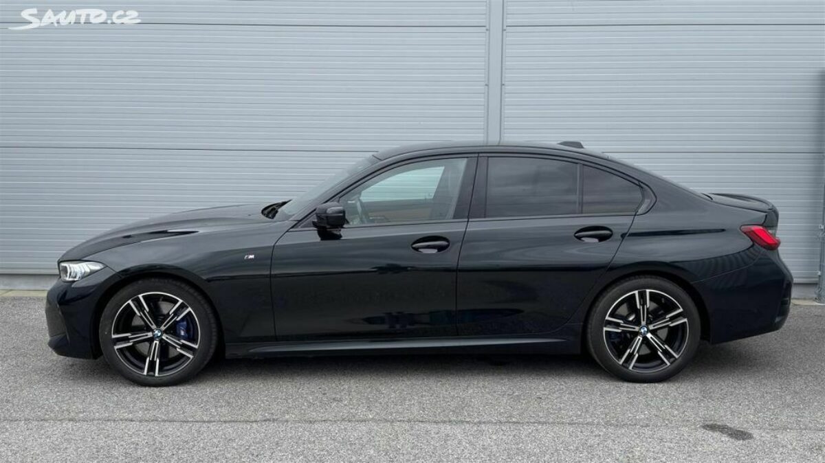 Fotografie vozu - klik pro zvětšení