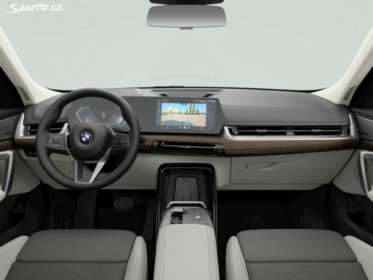 Fotografie vozu - klik pro zvětšení