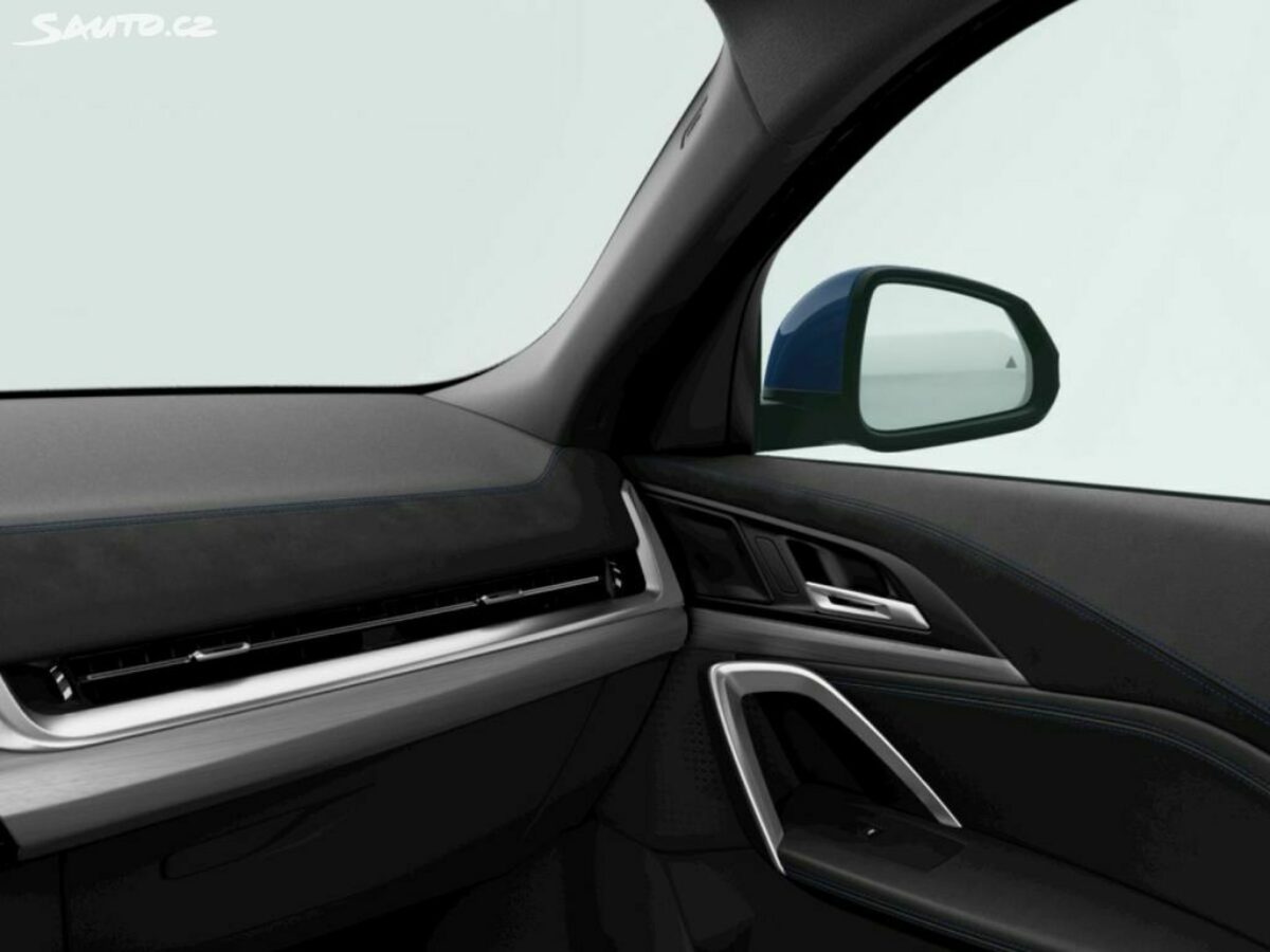 Fotografie vozu - klik pro zvětšení