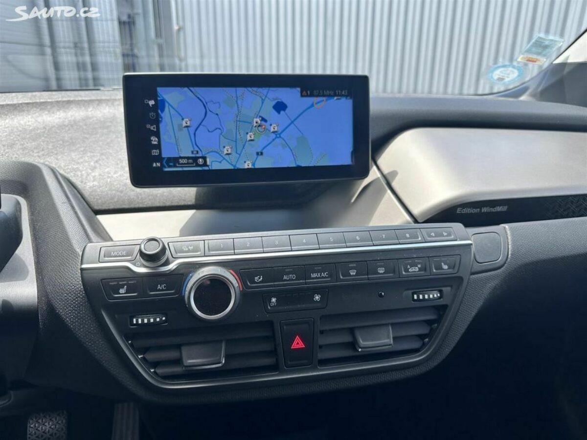 Fotografie vozu - klik pro zvětšení