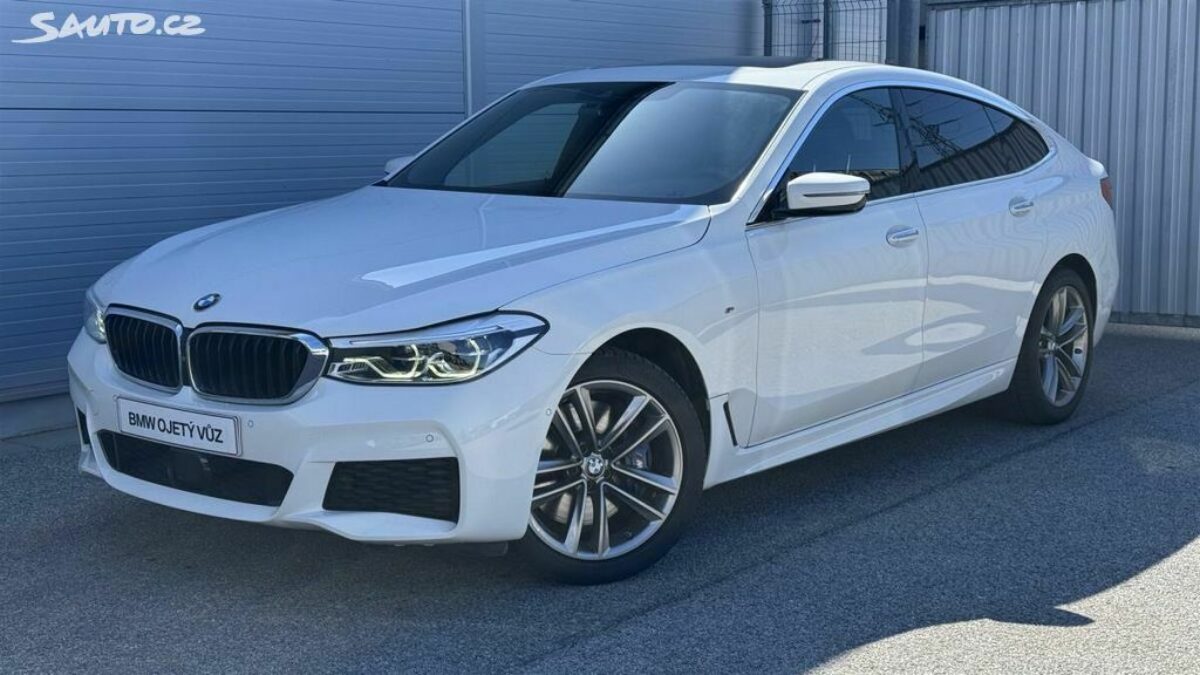 Fotografie vozu - klik pro zvětšení