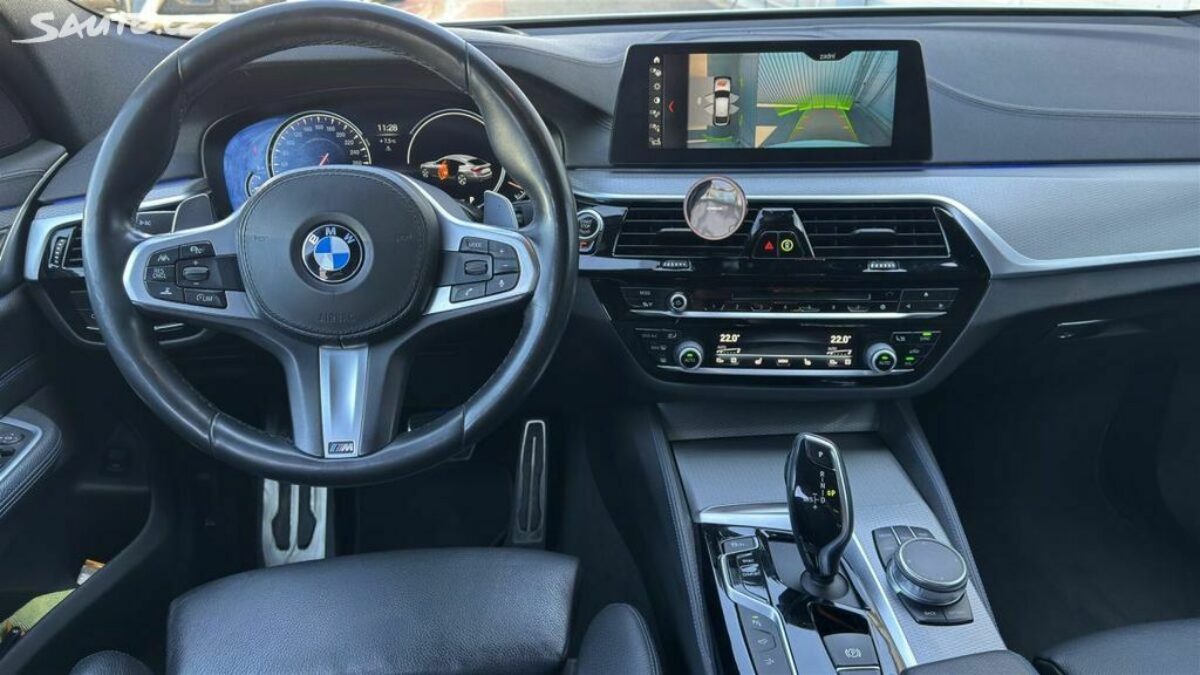 Fotografie vozu - klik pro zvětšení