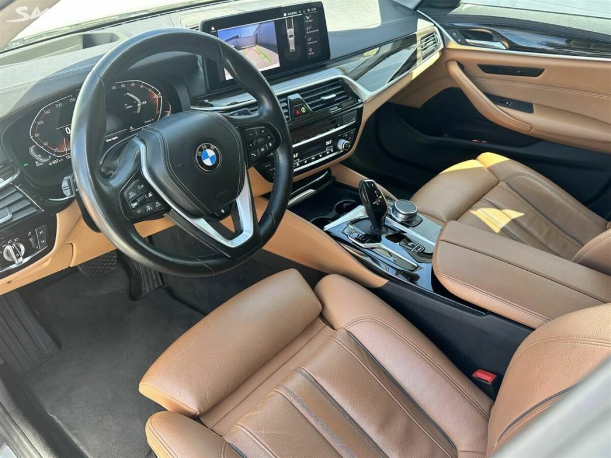 Fotografie vozu - klik pro zvětšení