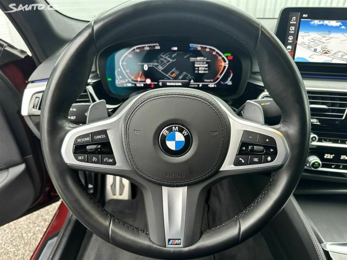 Fotografie vozu - klik pro zvětšení