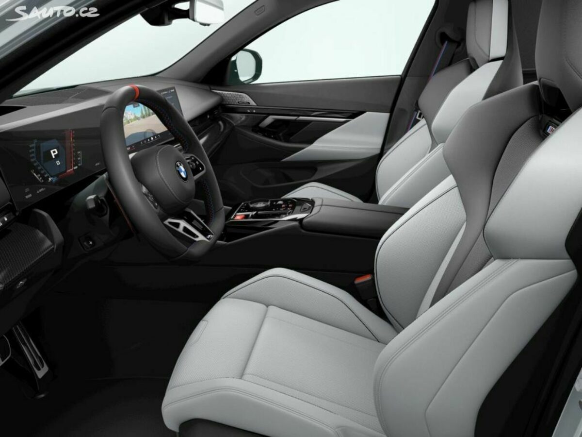 Fotografie vozu - klik pro zvětšení