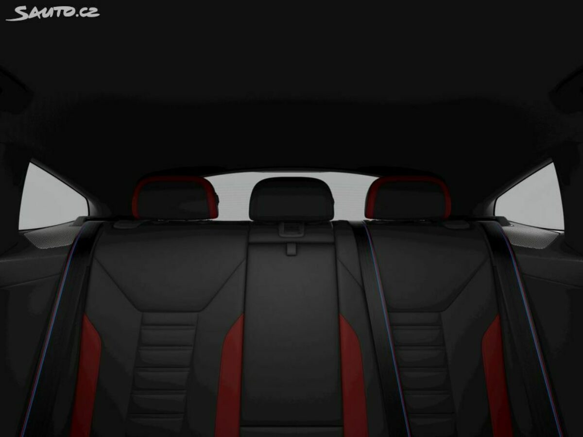 Fotografie vozu - klik pro zvětšení