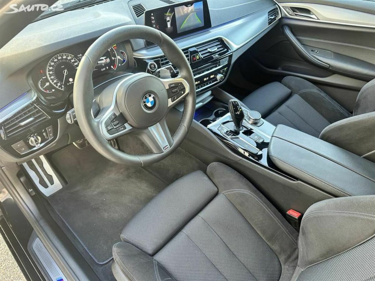 Fotografie vozu - klik pro zvětšení