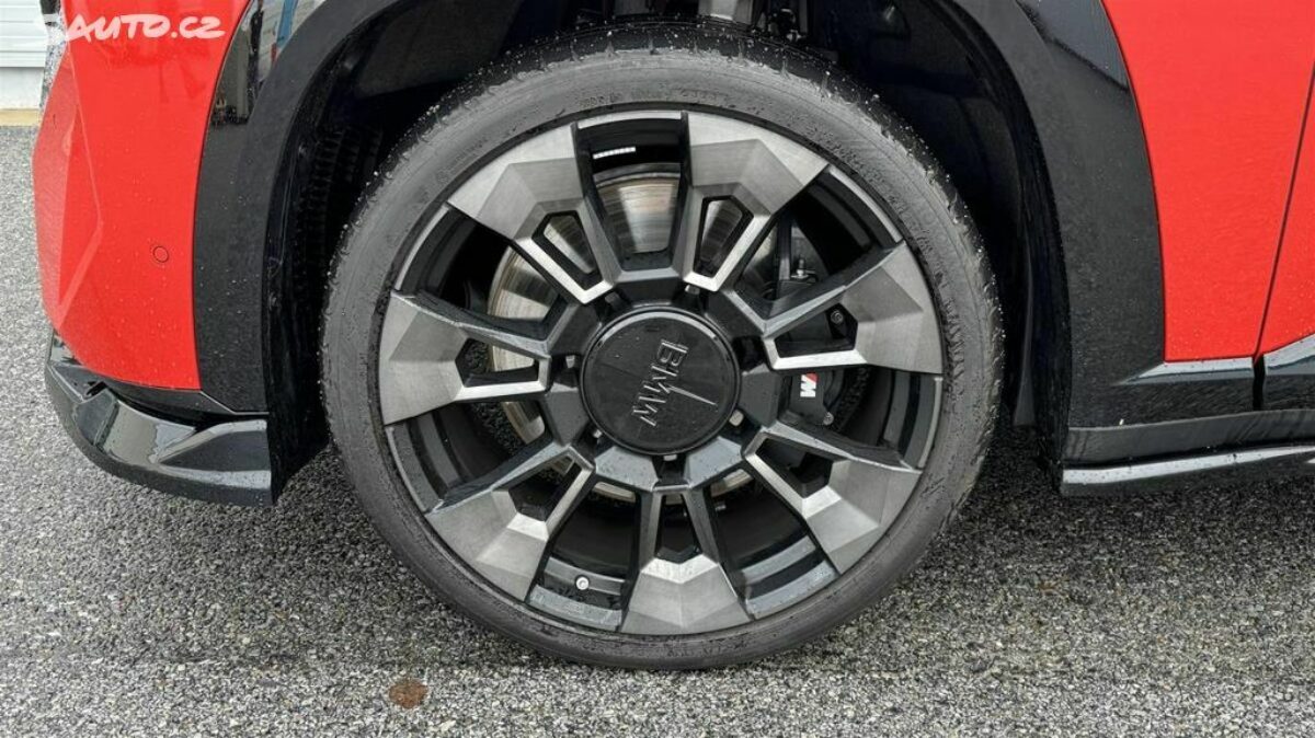 Fotografie vozu - klik pro zvětšení