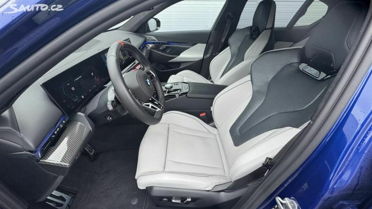 Fotografie vozu - klik pro zvětšení