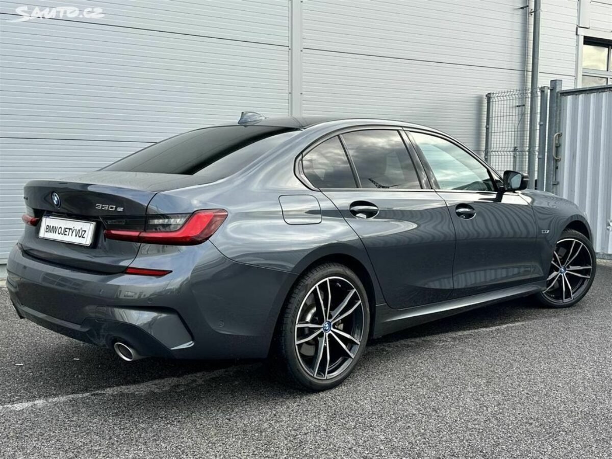 Fotografie vozu - klik pro zvětšení