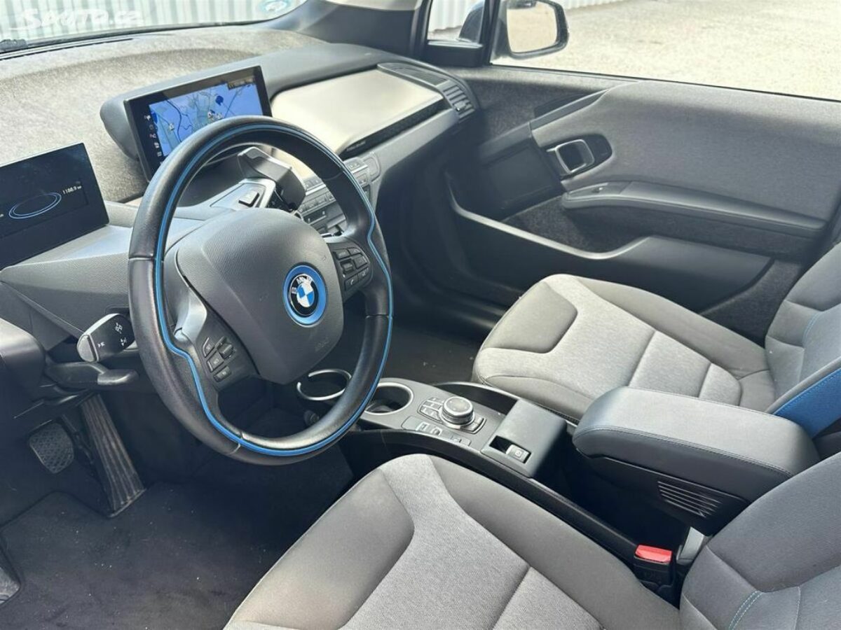 Fotografie vozu - klik pro zvětšení