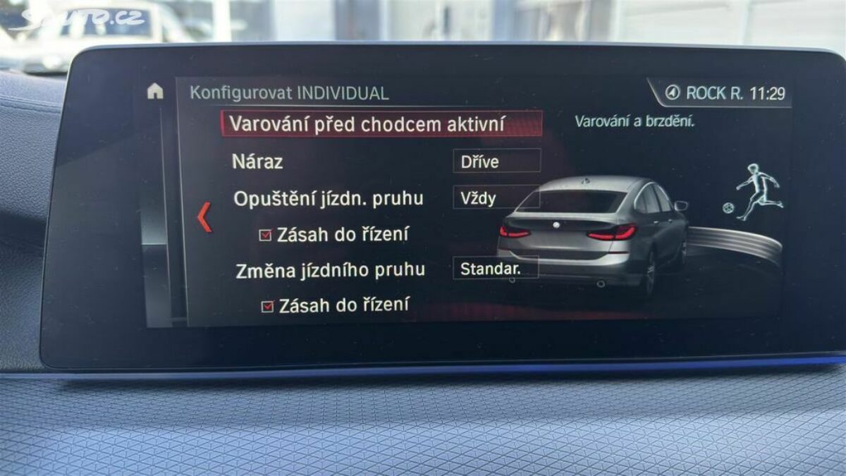 Fotografie vozu - klik pro zvětšení