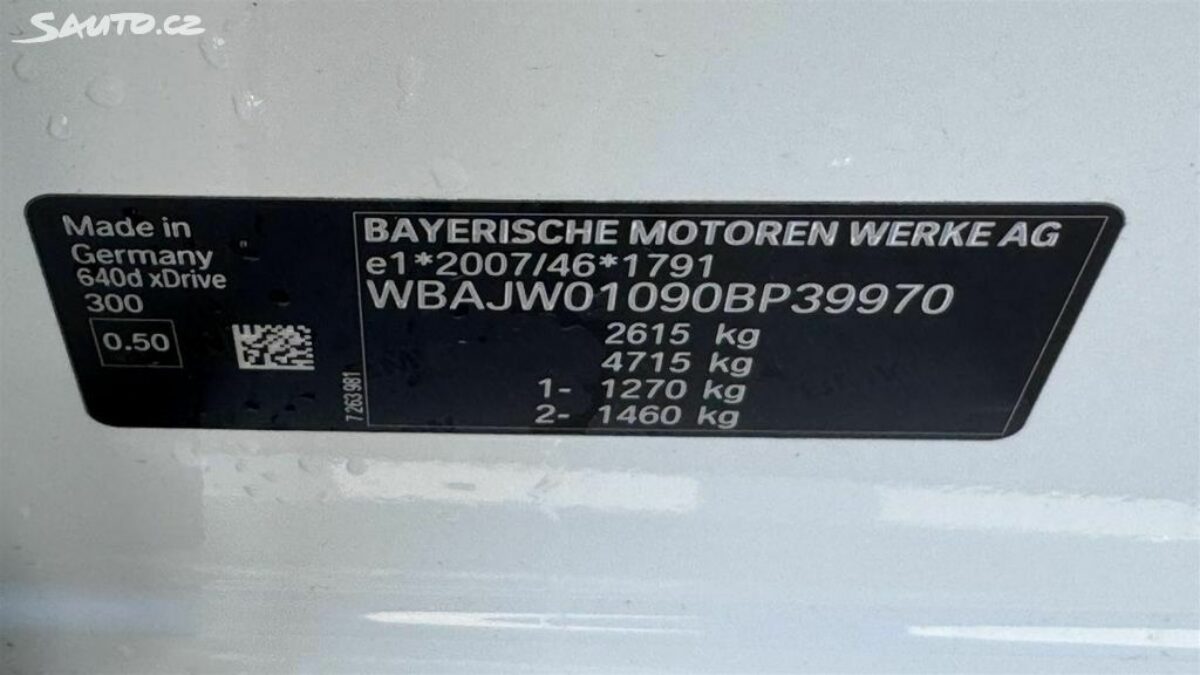 Fotografie vozu - klik pro zvětšení