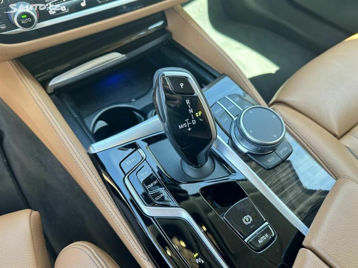 Fotografie vozu - klik pro zvětšení