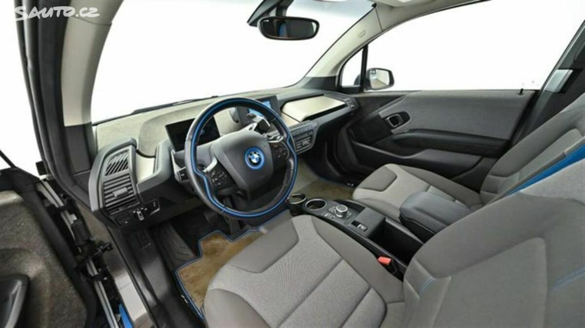 Fotografie vozu - klik pro zvětšení