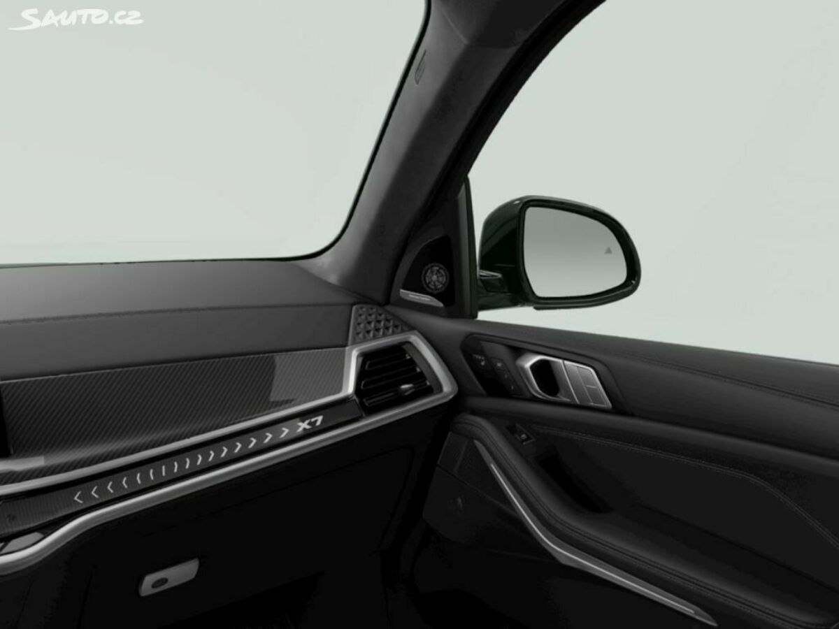 Fotografie vozu - klik pro zvětšení