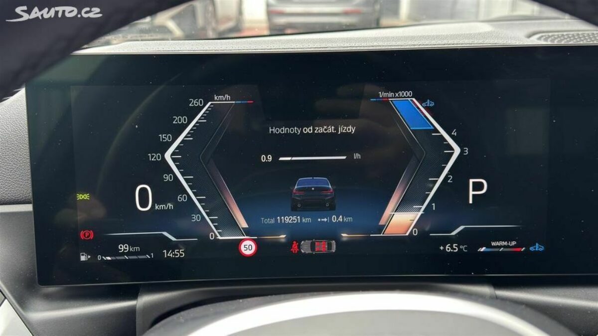 Fotografie vozu - klik pro zvětšení