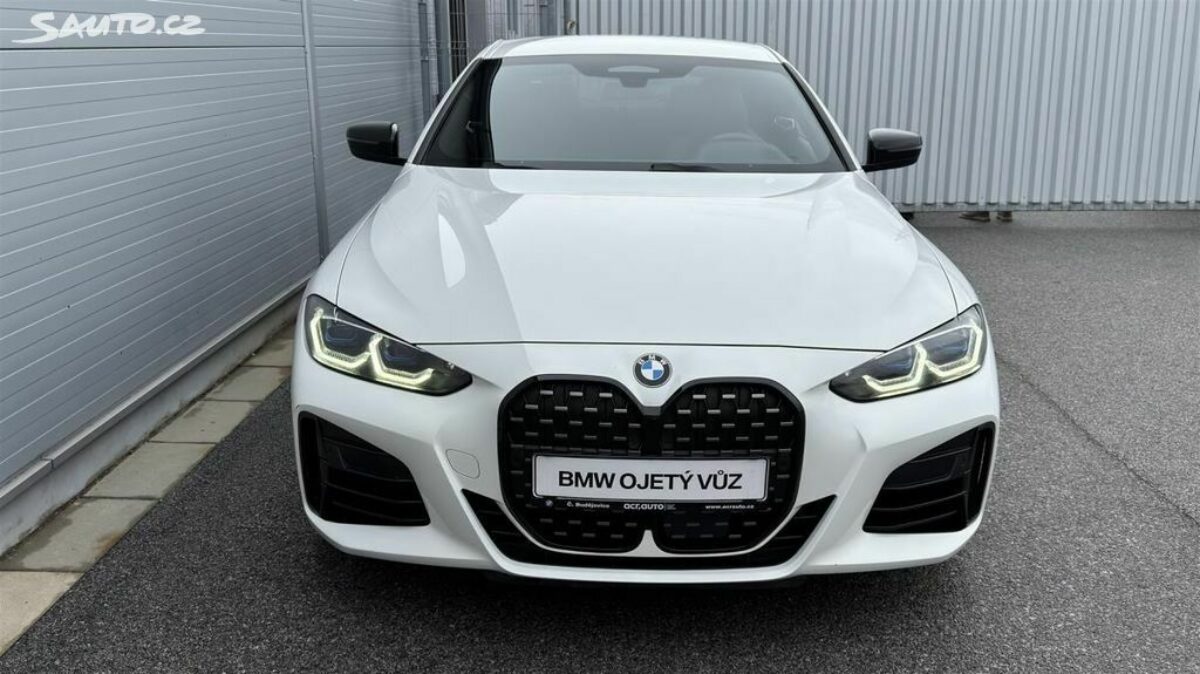 Fotografie vozu - klik pro zvětšení