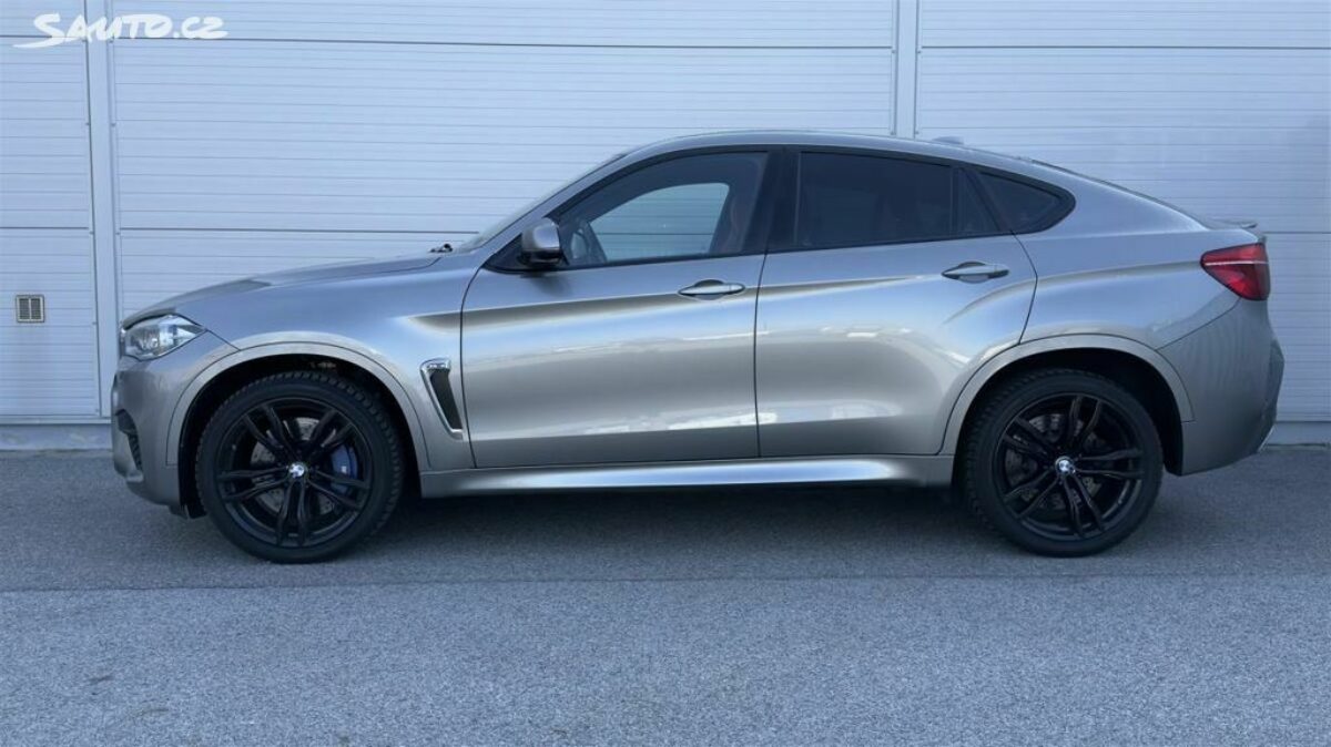 Fotografie vozu - klik pro zvětšení