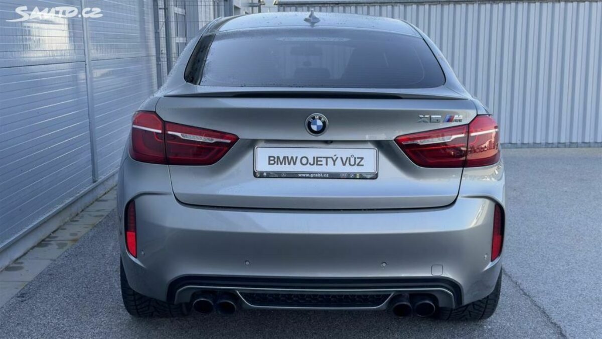 Fotografie vozu - klik pro zvětšení