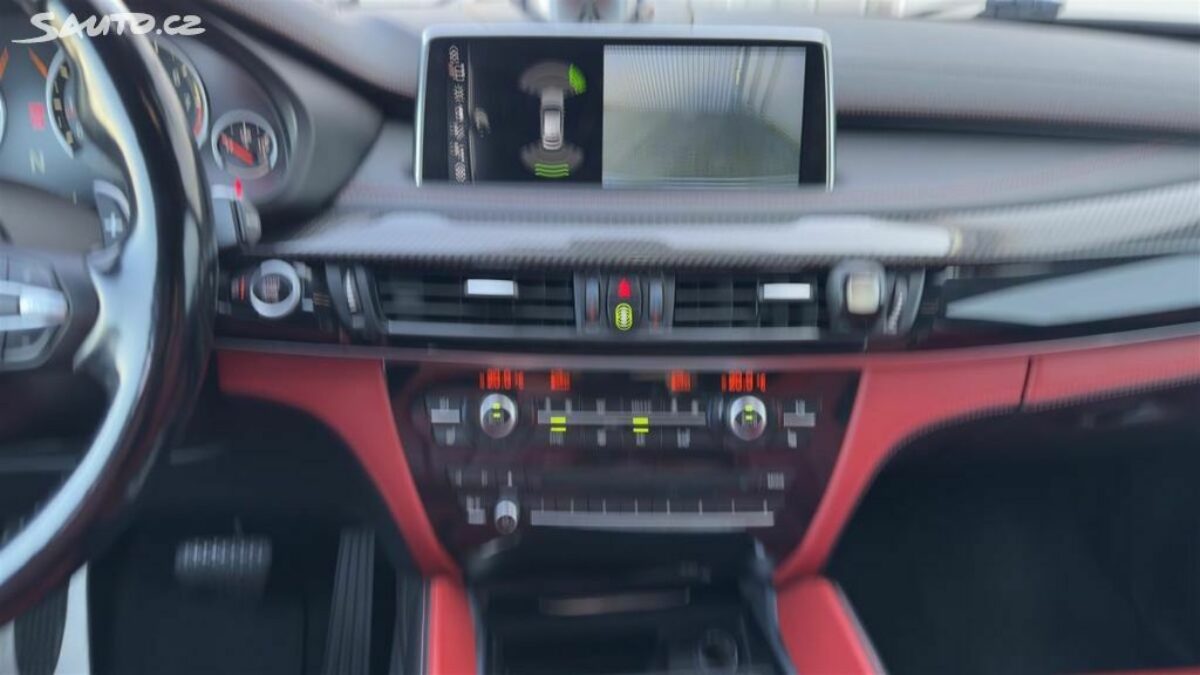 Fotografie vozu - klik pro zvětšení