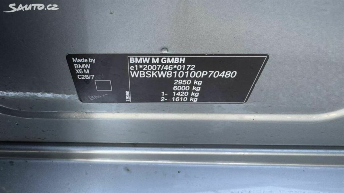 Fotografie vozu - klik pro zvětšení