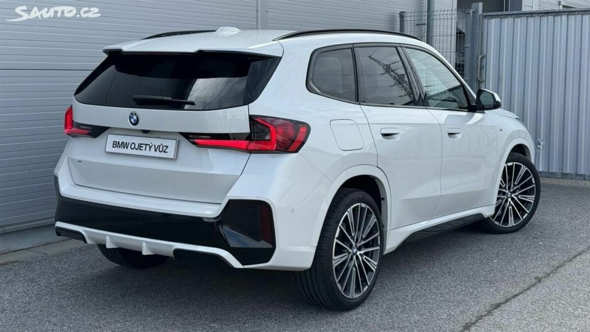 Fotografie vozu - klik pro zvětšení