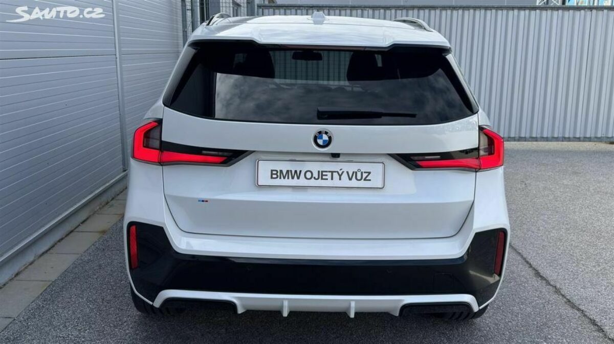 Fotografie vozu - klik pro zvětšení