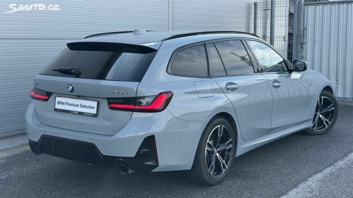 Fotografie vozu - klik pro zvětšení