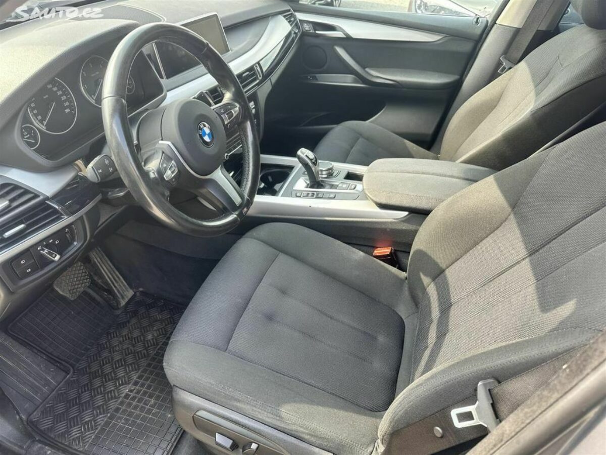 Fotografie vozu - klik pro zvětšení