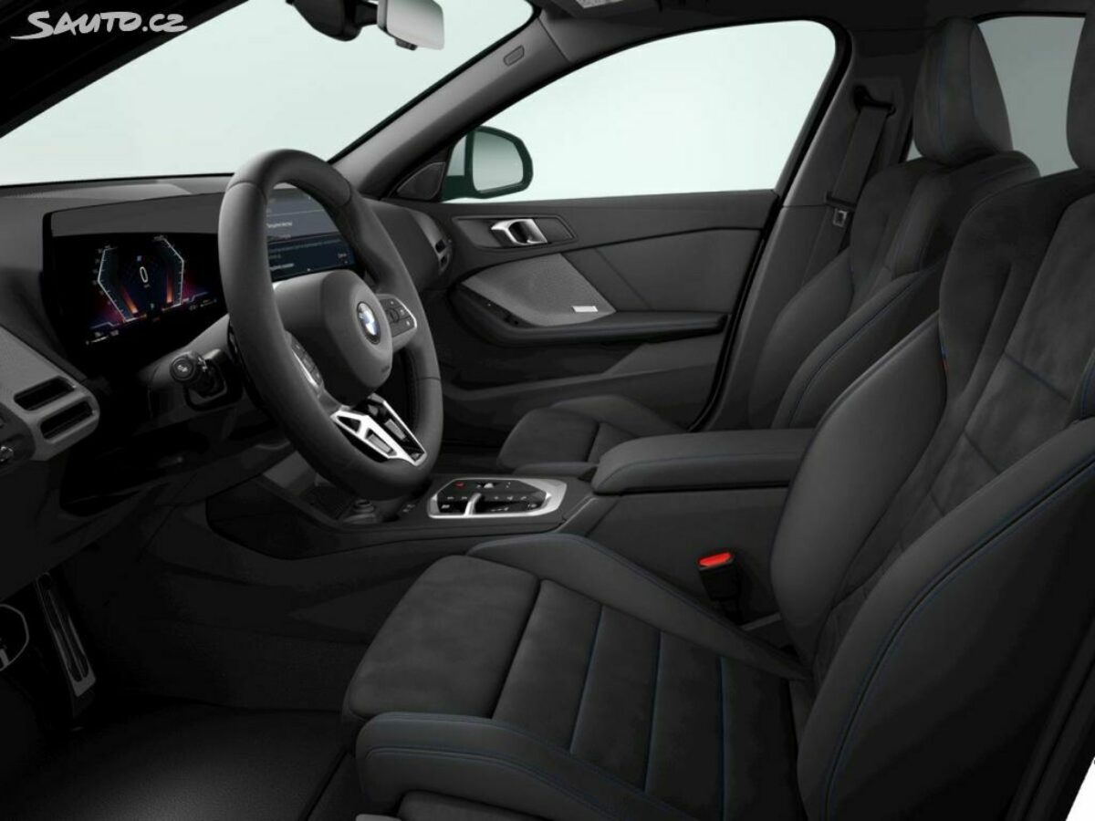 Fotografie vozu - klik pro zvětšení