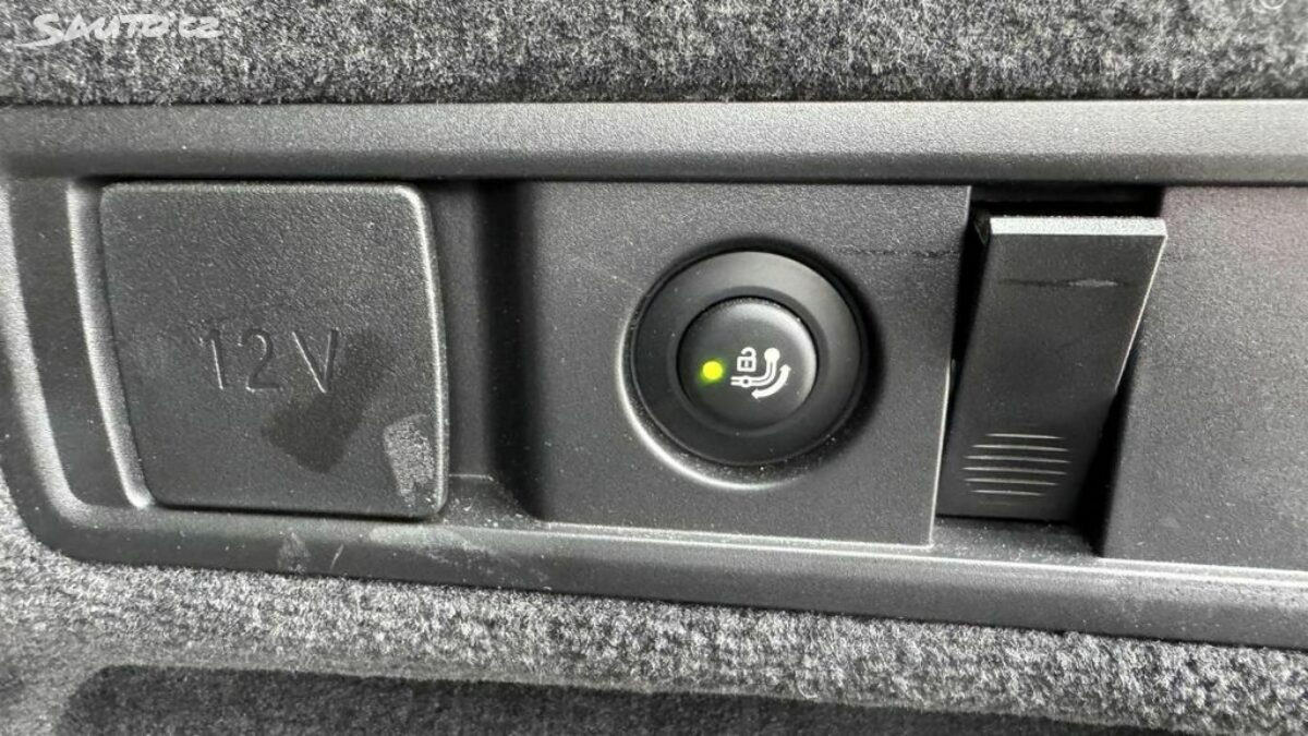 Fotografie vozu - klik pro zvětšení