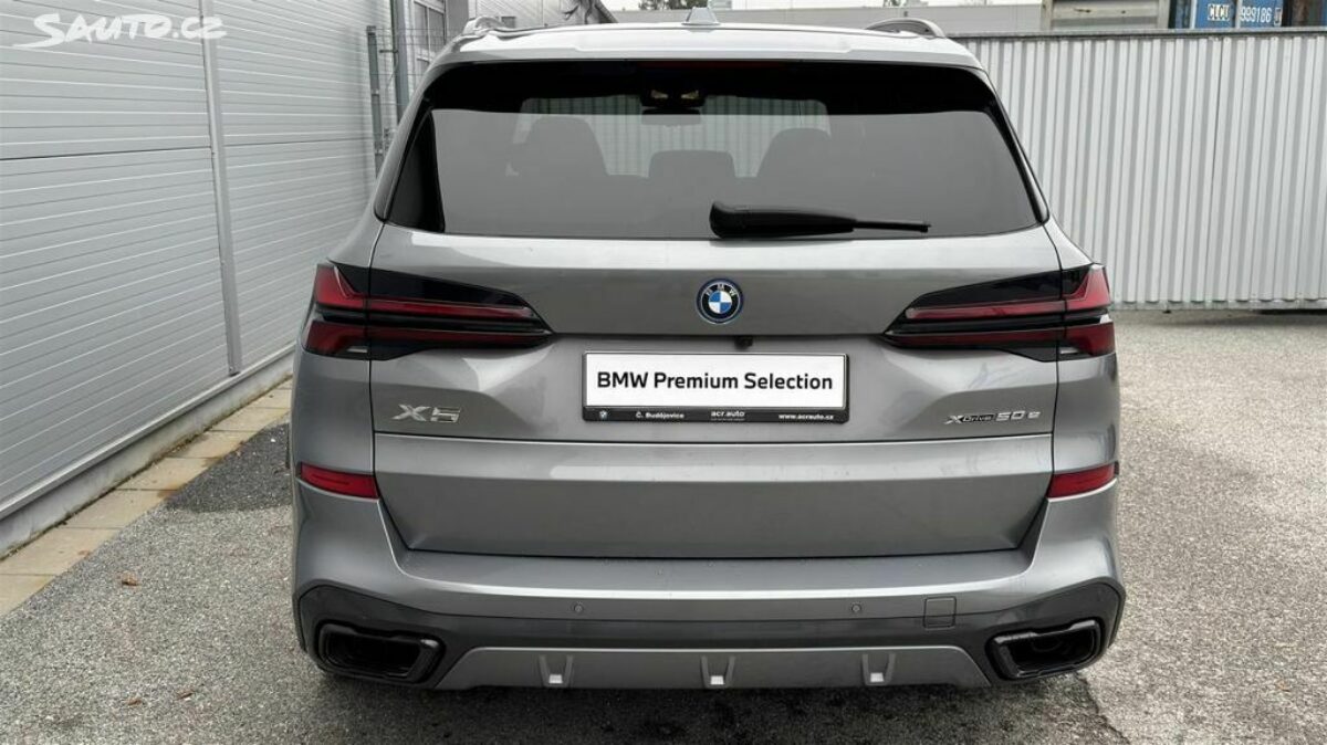 Fotografie vozu - klik pro zvětšení