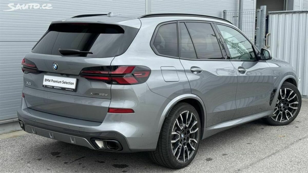 Fotografie vozu - klik pro zvětšení