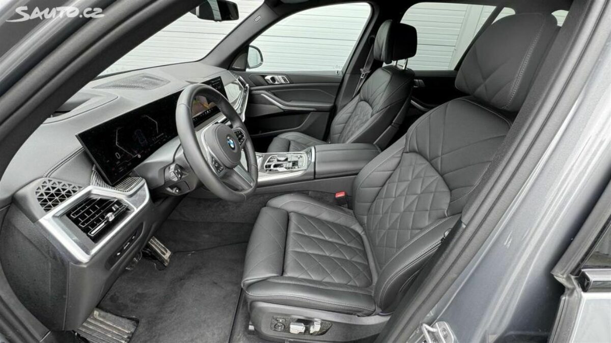 Fotografie vozu - klik pro zvětšení