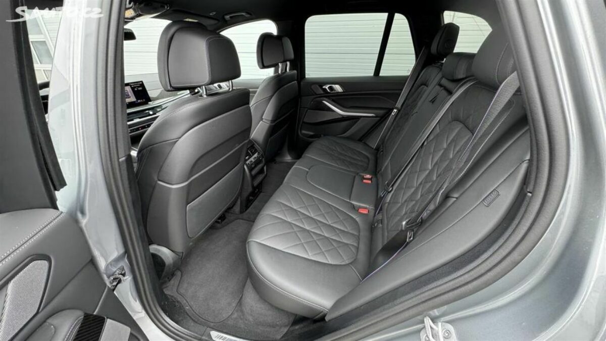 Fotografie vozu - klik pro zvětšení