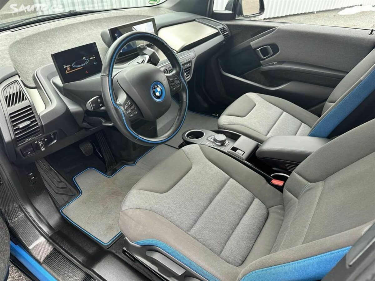 Fotografie vozu - klik pro zvětšení