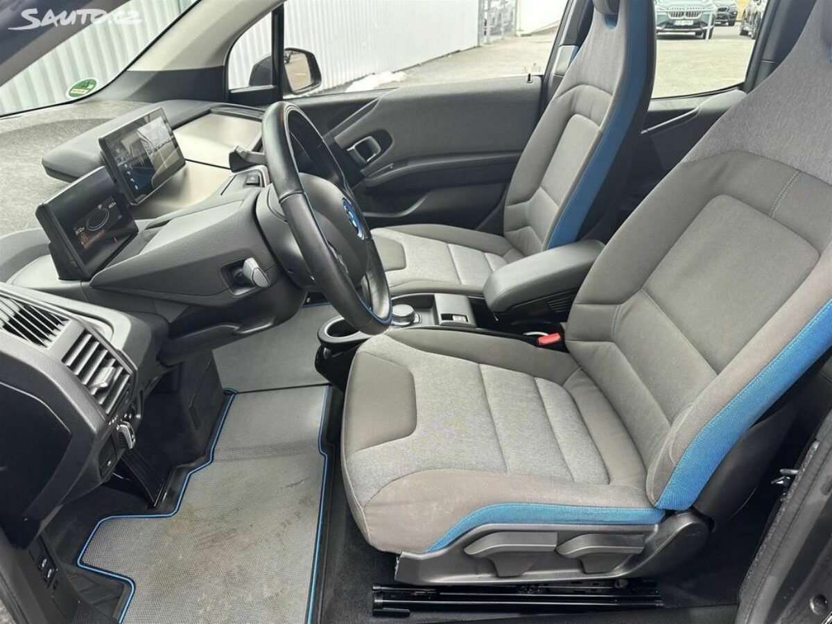 Fotografie vozu - klik pro zvětšení