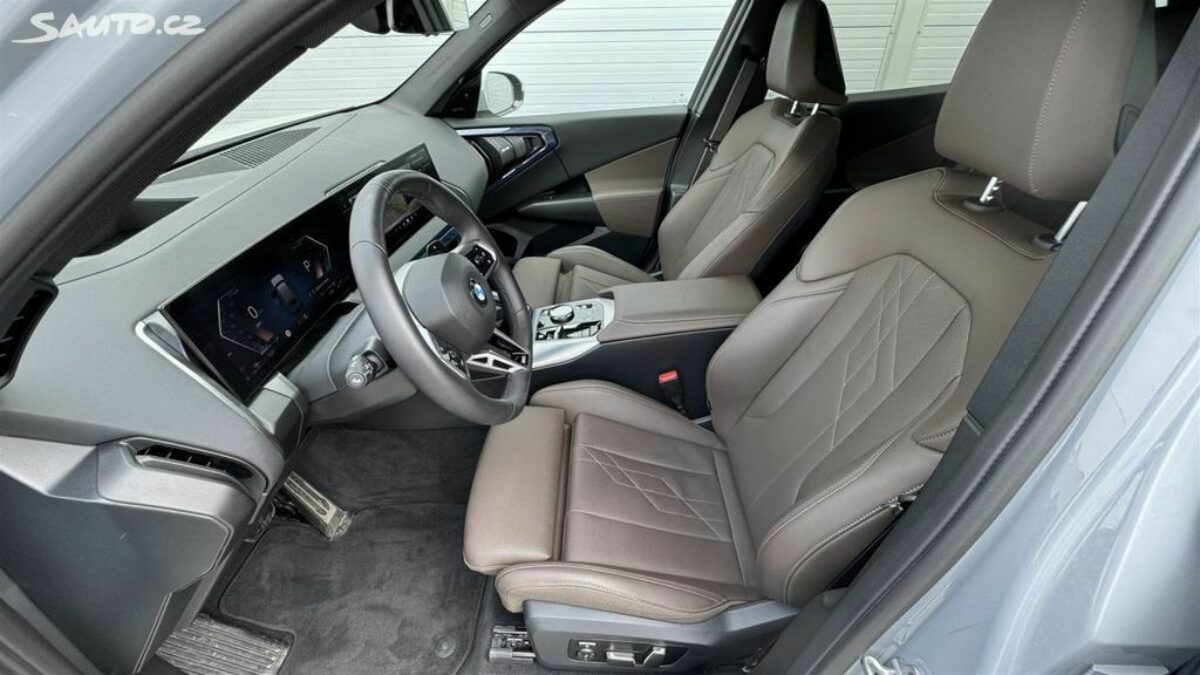 Fotografie vozu - klik pro zvětšení